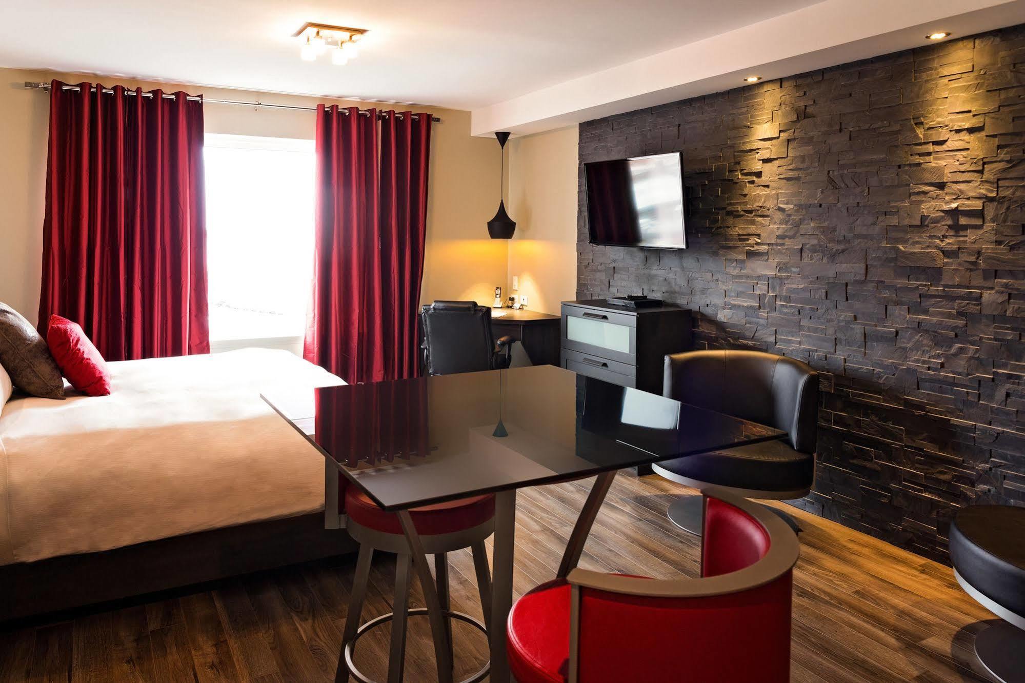 Hotel Saint-Germain Rimouski Bagian luar foto