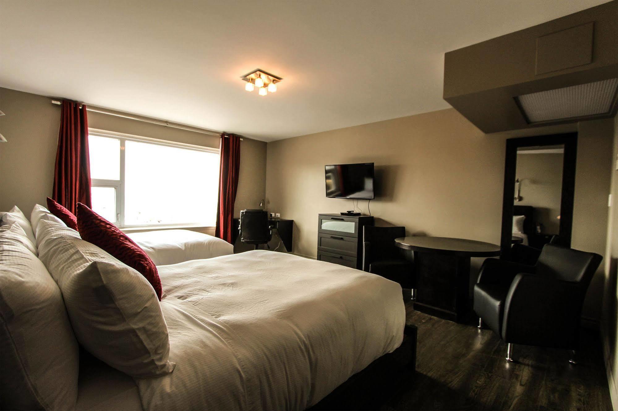 Hotel Saint-Germain Rimouski Bagian luar foto
